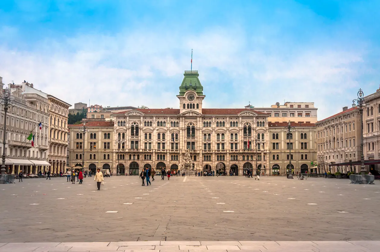 piazza unità d'Italia
