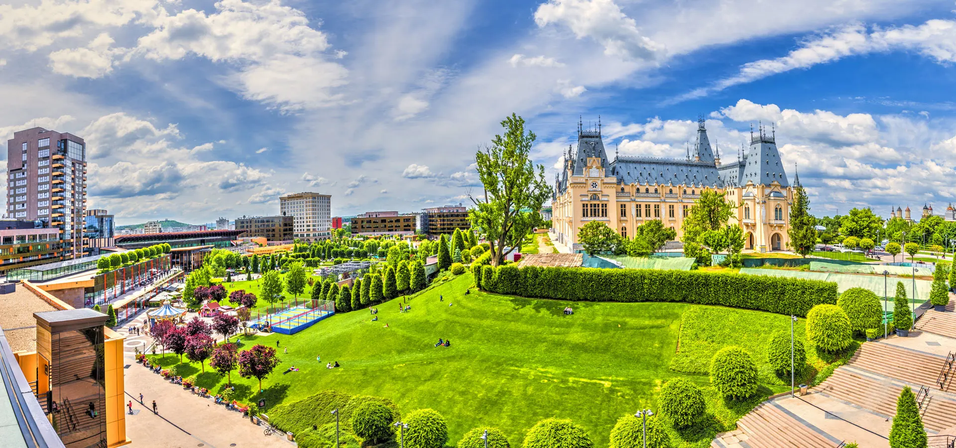 Iasi Foto:&nbsp;Copyright © Sisterscom.com /&nbsp;Shutterstock