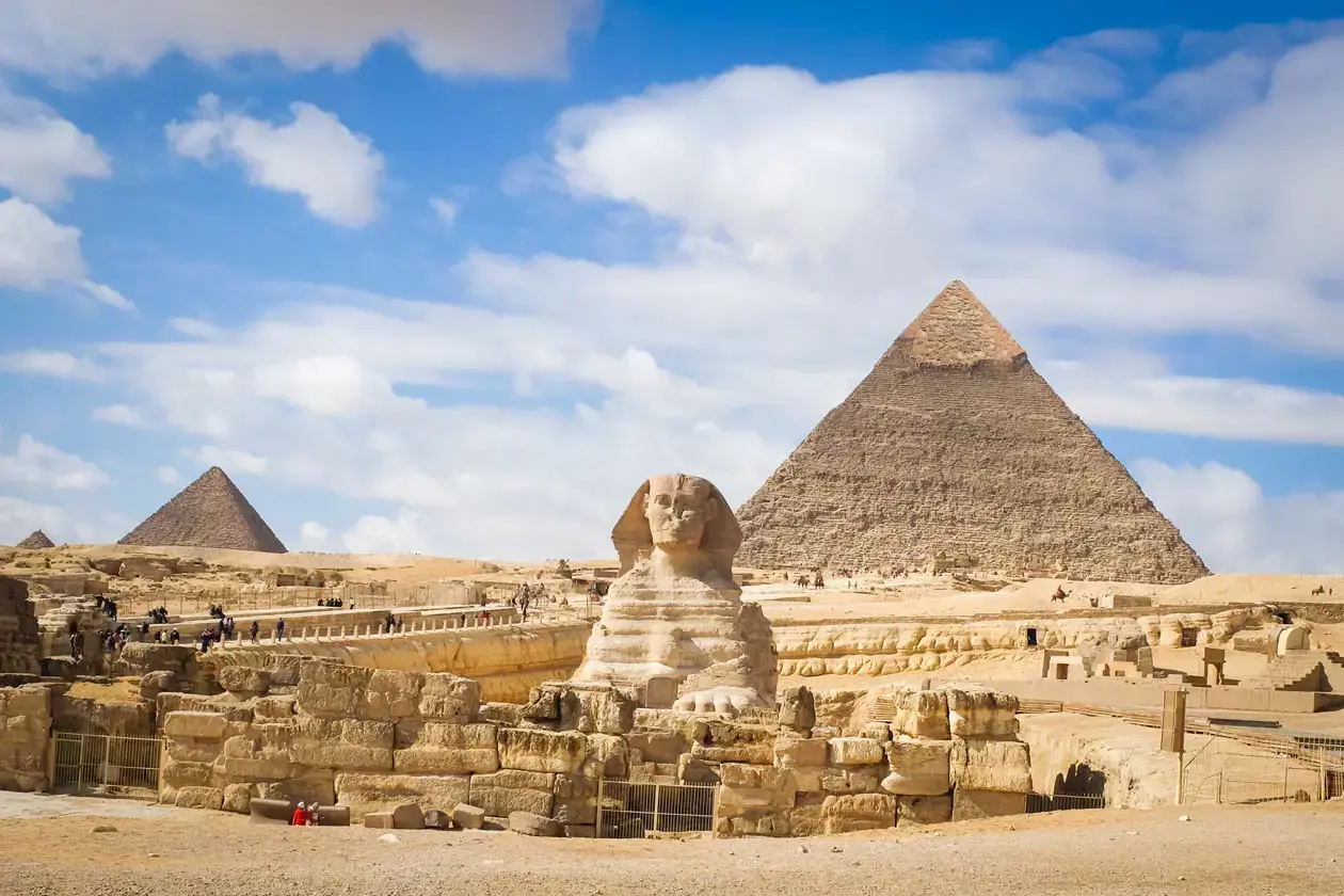 Le piramidi di Giza - Il Cairo. Foto:&nbsp;Copyright ©&nbsp;Sisterscom.com /&nbsp;Shutterstock