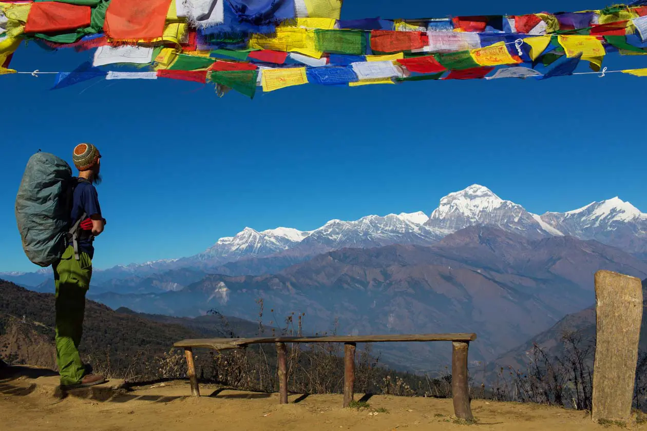 Trekking e vista panoramica dell'Annapurna, Pokhara, Nepal. Foto: Copyright © Sisterscom.com / Depositphotos