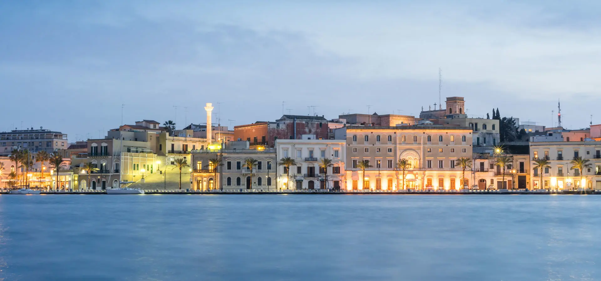 Brindisi Foto:&nbsp;Copyright ©&nbsp;Sisterscom.com /&nbsp;Shutterstock