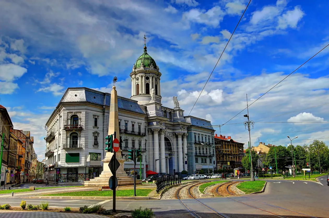 Catholic Cathedral of Arad Copyright © Sisterscom.com / Depositphotos