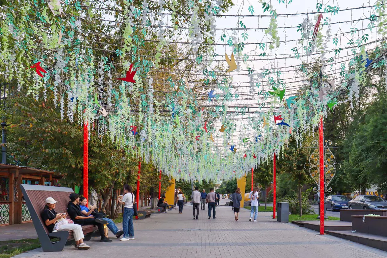 Arbat o Zhibek Zholy Street, Almaty Copyright © Sisterscom.com / Depositphotos