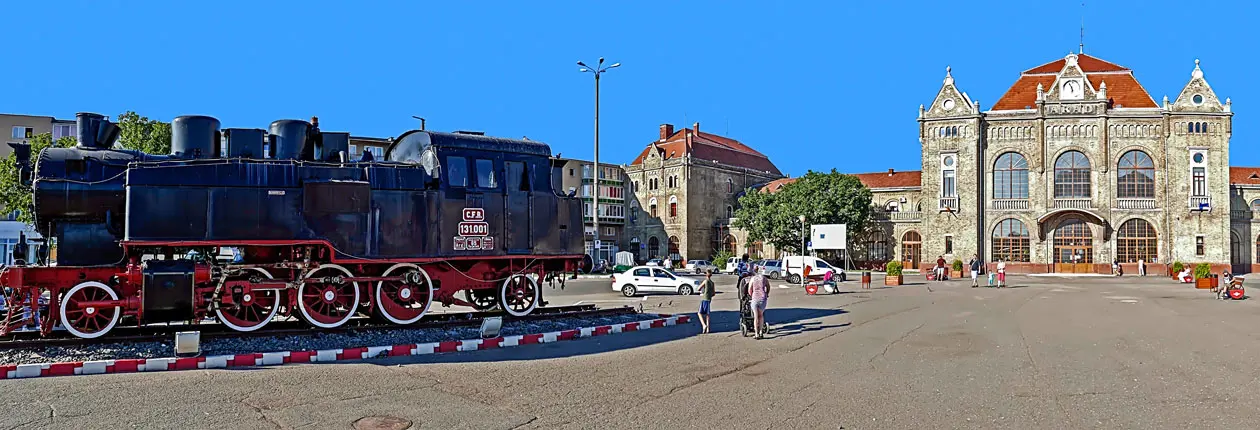 Old train station of Arad Copyright © Sisterscom.com / Shutterstock
