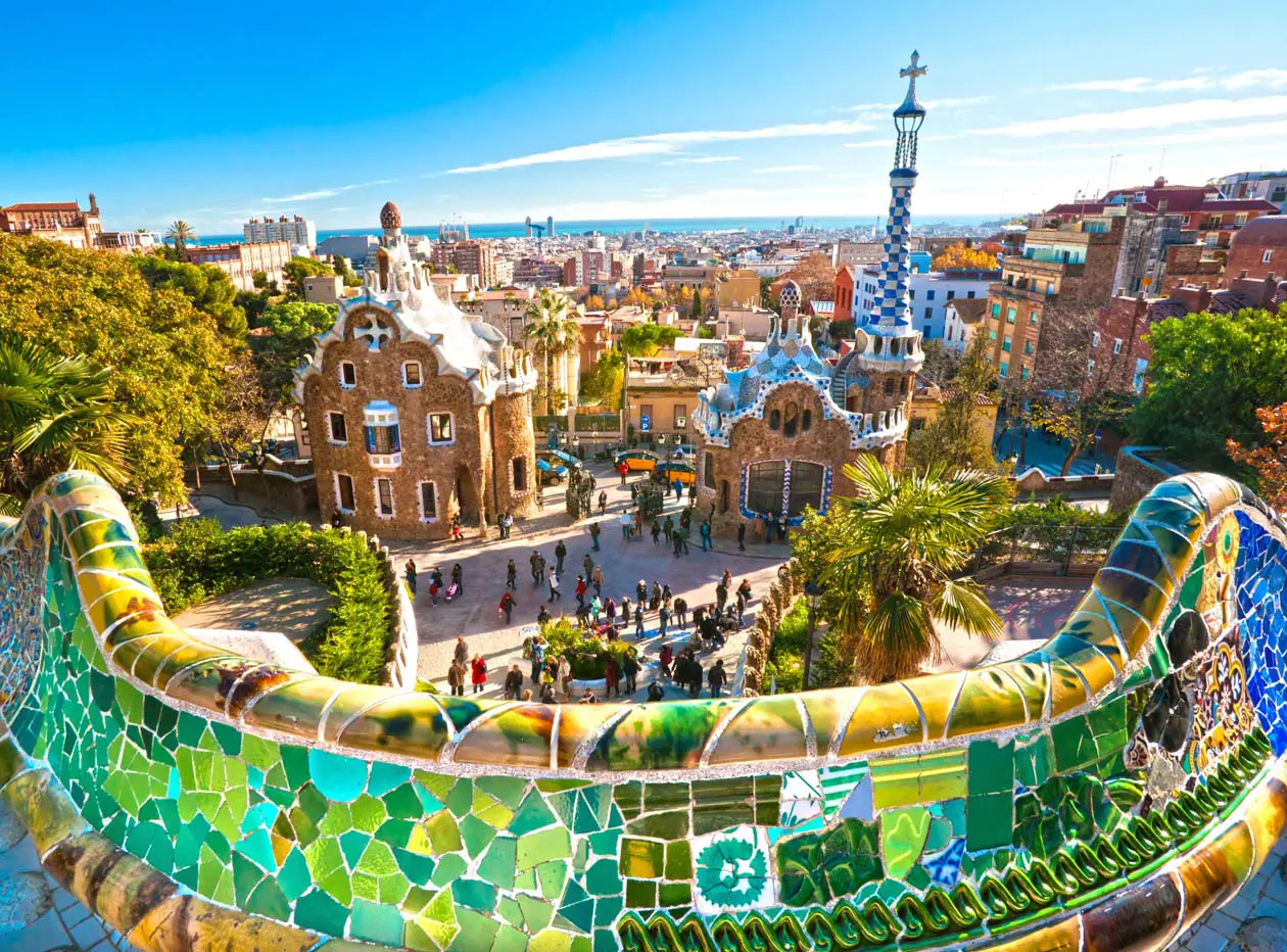 Parco Güell, Barcellona Foto: Copyright © Sisterscom.com / Depositphotos