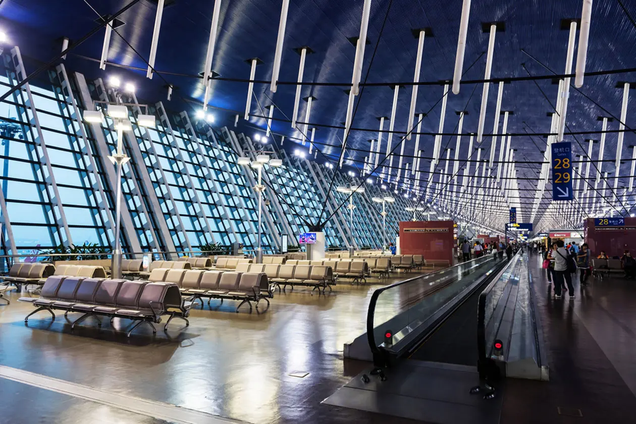 Aeroporto internazionale di Shanghai Pudong Copyright © Sisterscom.com / Shutterstock