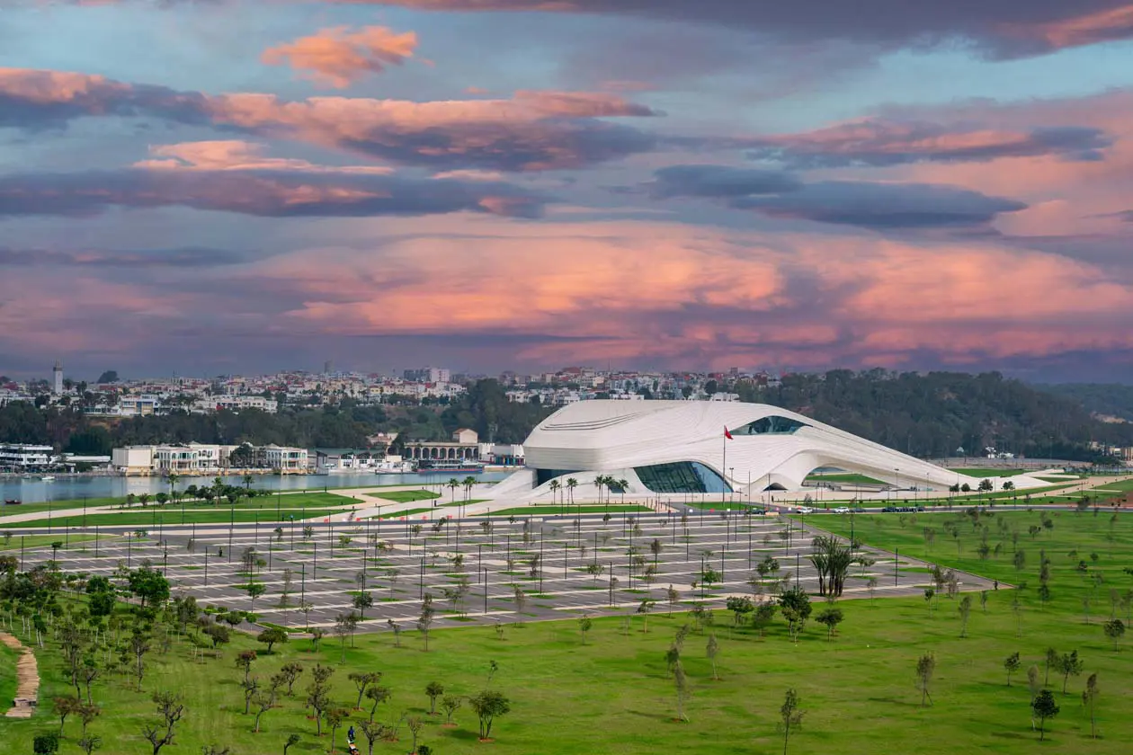 Gran Teatro di Rabat progettato da Zaha Hadid Foto: Copyright © Sisterscom.com /&nbsp;Depositphotos