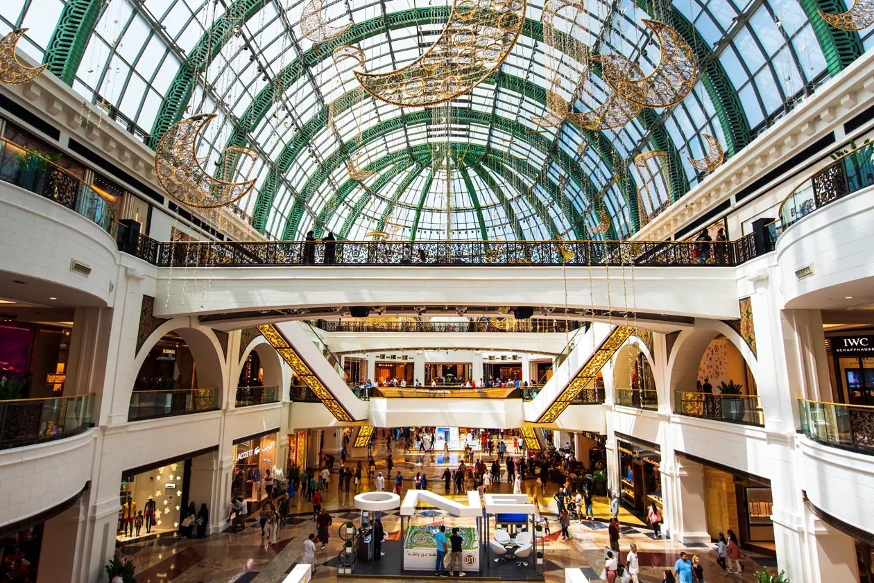 Mall of the Emirates, Dubai Copyright © Sisterscom.com / Depositphotos