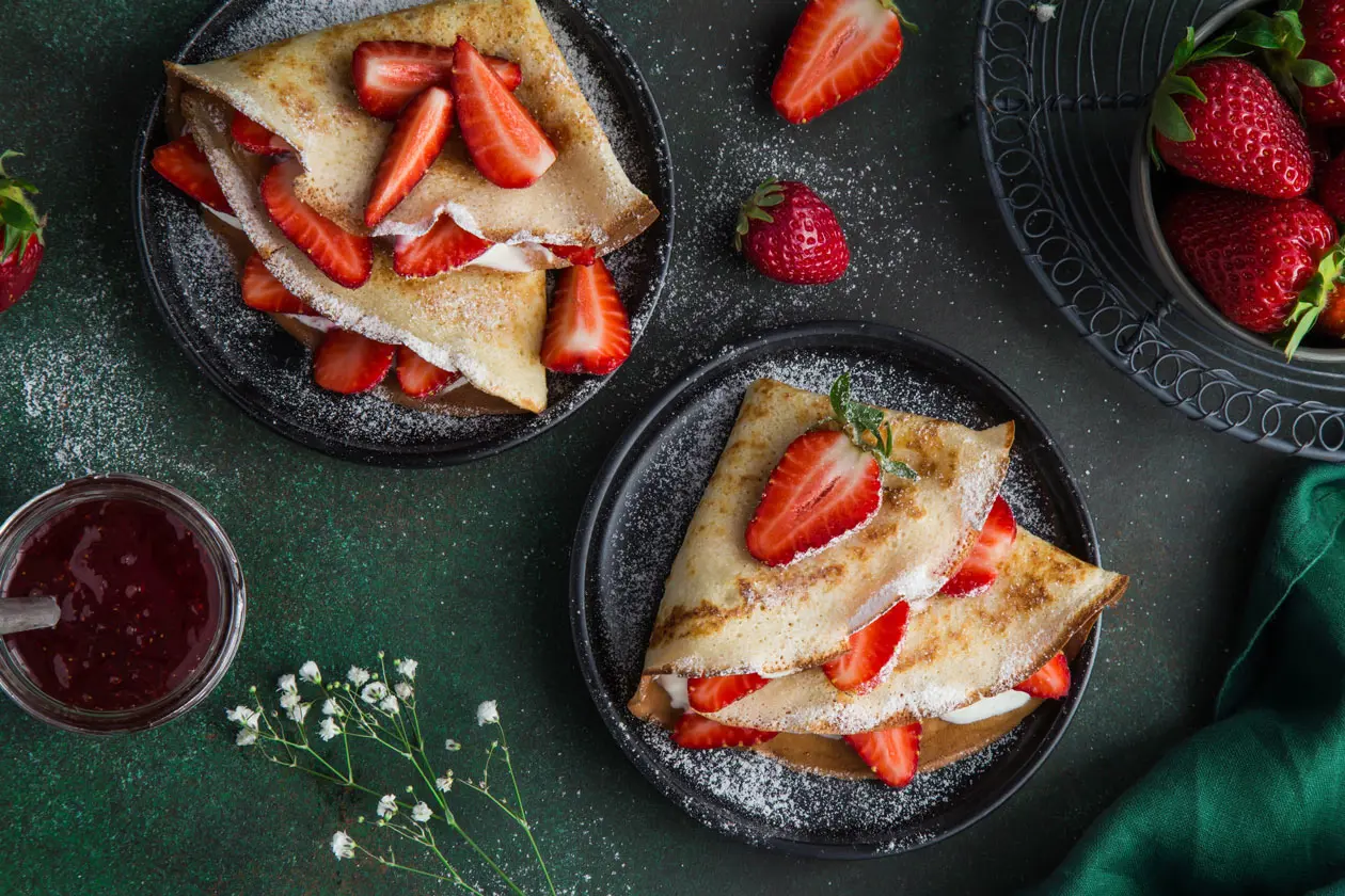 Crepes Copyright © Sisterscom.com Depositphotos