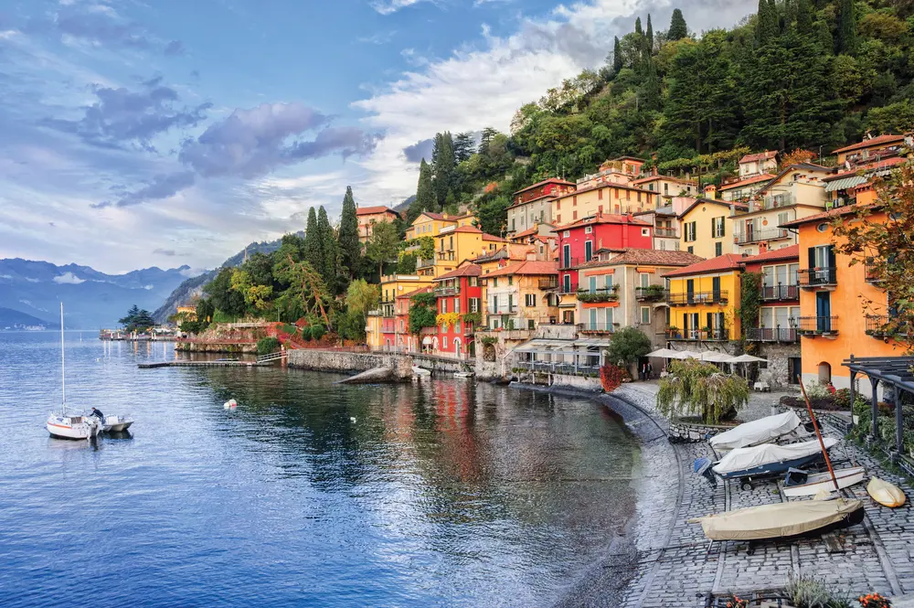Menaggio. Photo: Sisterscom.com, Shutterstock 