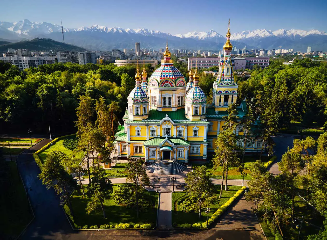 Cattedrale dell'Ascensione, Almaty Copyright © Sisterscom.com / Depositphotos