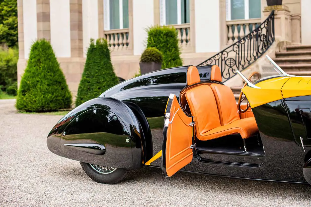 BUGATTI, Jean Bugatti, Grand Raid. Copyright © Bugatti Automobiles