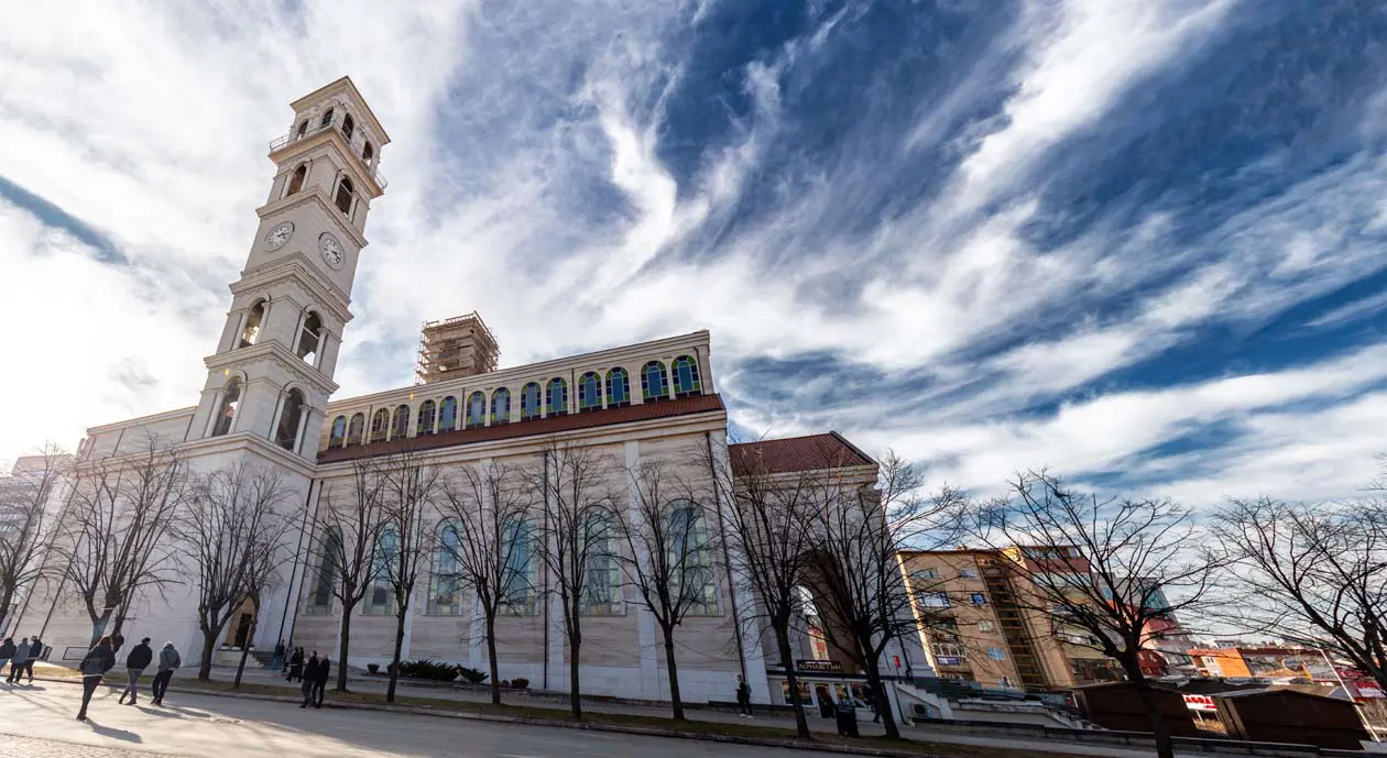 Cattedrale di Madre Teresa a Pristina Foto: Copyright © Sisterscom.com /&nbsp;Depositphotos