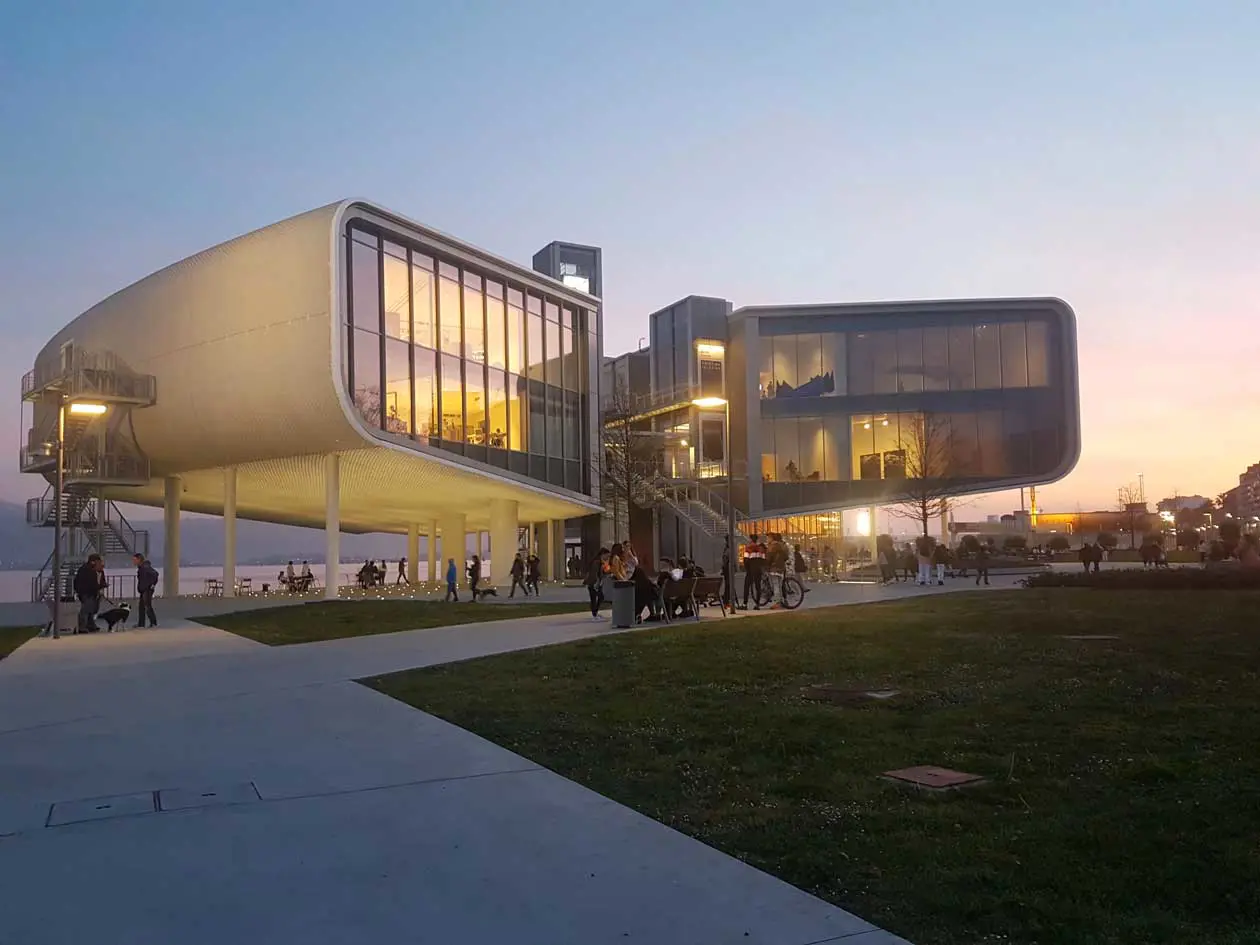 Centro De Arte Botín a Santander Foto: Copyright © Sisterscom.com /&nbsp;Depositphotos