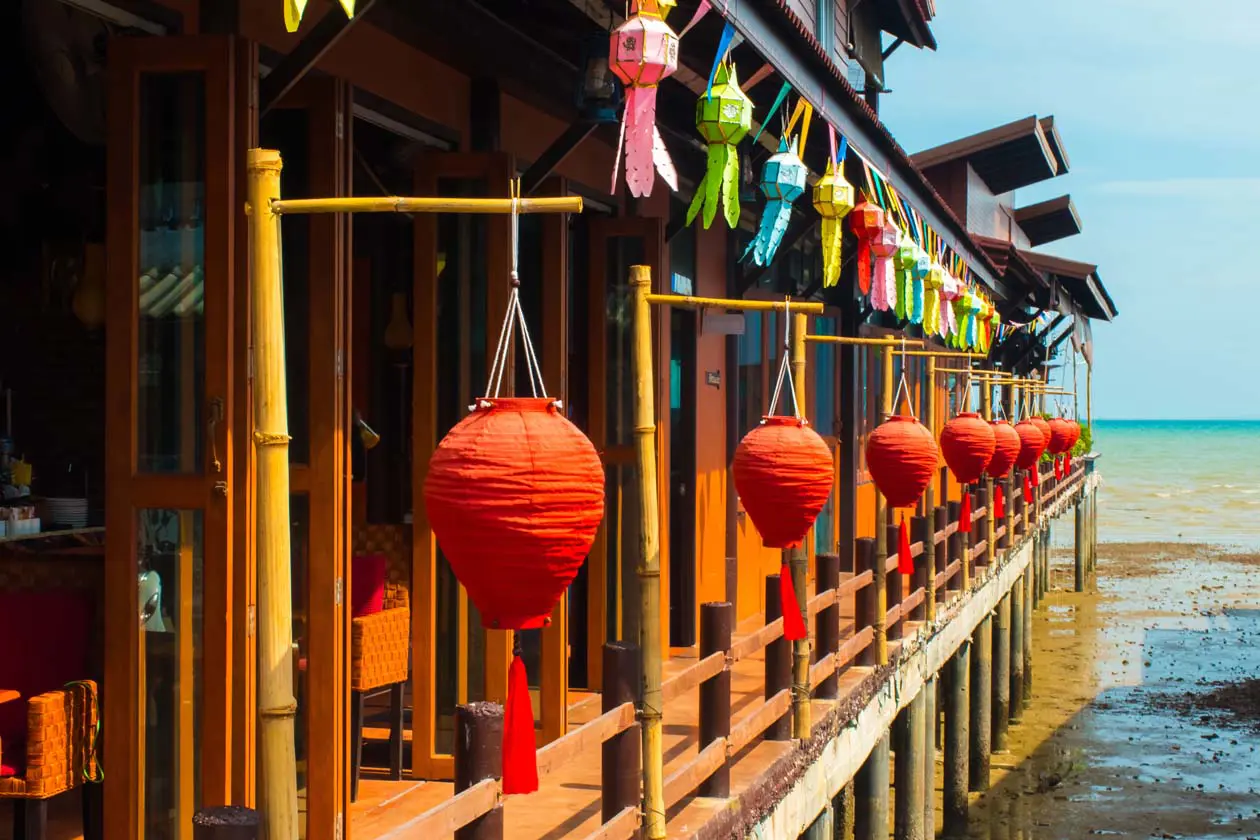 Lanta Old Town, case su palafitta, Krabi, Thailandia Foto: Copyright © Sisterscom.com / Depositphotos