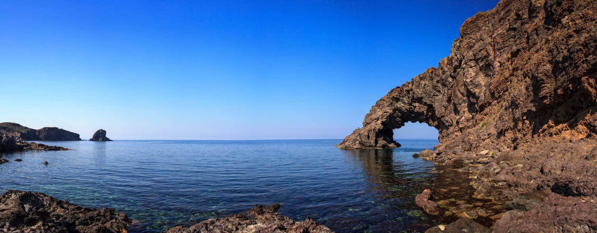 Pantelleria. Arco dell'Elefante.