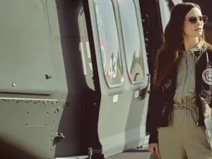 Aeronautica Militare Woman SS26: urban style and details inspired by flight