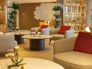 Emirates rinnova le sue lounge nel mondo