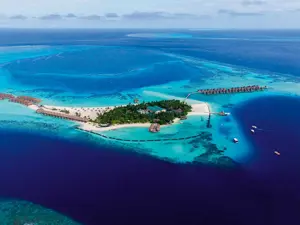 Nell'atollo di Ari Sud, l'isola nel cuore blu delle Maldive