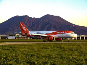easyJet apre da Napoli i voli per Bordeaux e Il Cairo