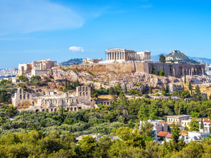 La Grecia riapre al turismo