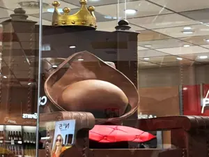 Chocolate artwork at Bologna airport