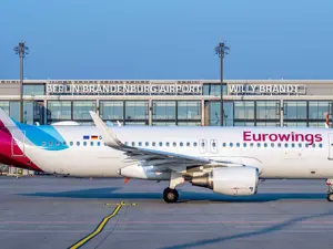 Eurowings: beach balls on board