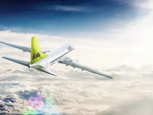 Air Baltic - Avion Tourism