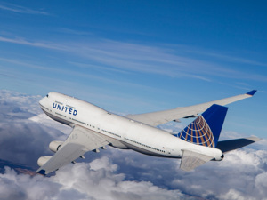 United Airlines - Avion Tourism