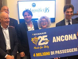 Ryanair celebra 4 milioni di passeggeri ad Ancona