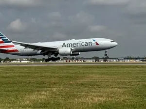 American Airlines takes off from Venice to Dallas