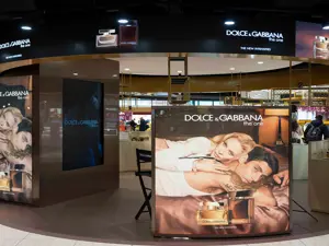 Dolce&Gabbana celebrates 20 years of The One at Fiumicino