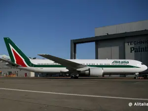 Alitalia - Avion Tourism