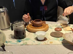 L'esperienza del tè Pu’Er ad Hong Kong