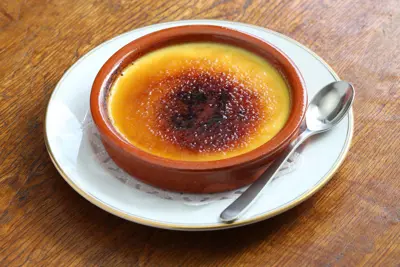 Crema Catalana Foto: Copyright © Sisterscom.com / Depositphotos