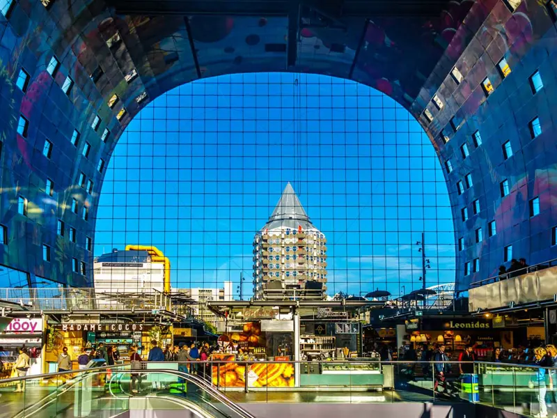 Il Markthal di Rotterdam Foto: Copyright © Sisterscom.com Depositphotos