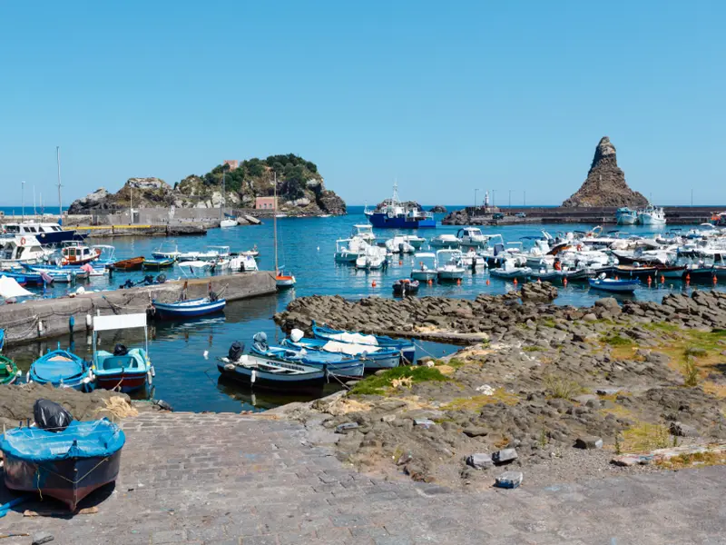 Isola Lachea e Faraglioni dei Ciclopi