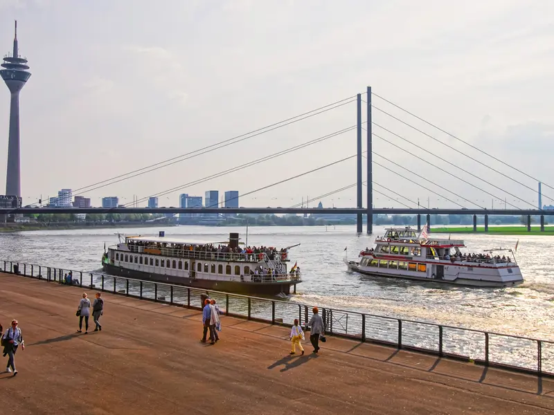 Dusseldorf. Rhine Embankment Promenade.