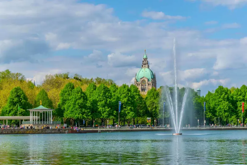 Lago Maschsee di Hannover Copyright © Sisterscom.com / Depositphotos