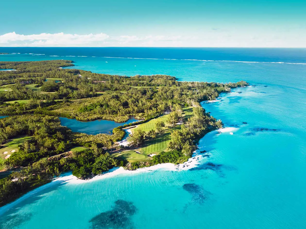 SCENERIES, ILE AUX CERFS GOLF Copyright © Mauritius Tourism Promotion Authority