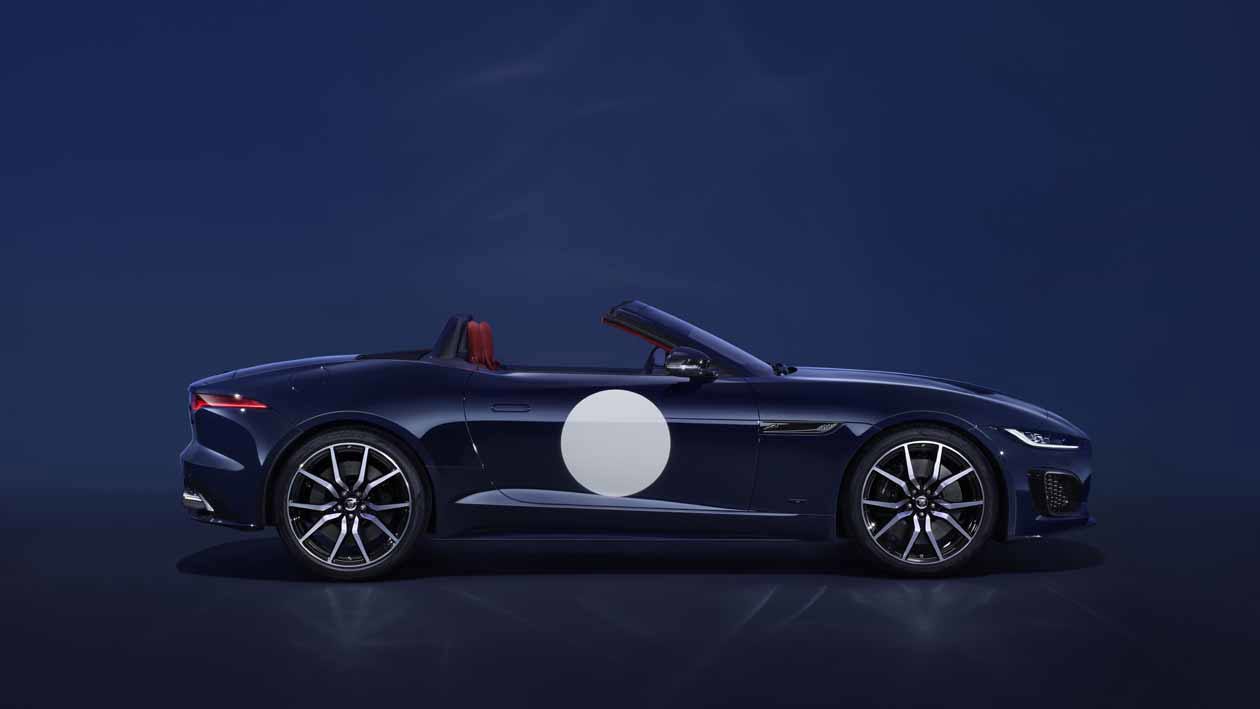 Jag_F-TYPE_24MY_ZPEdition_Exterior_Side_OultonBlue