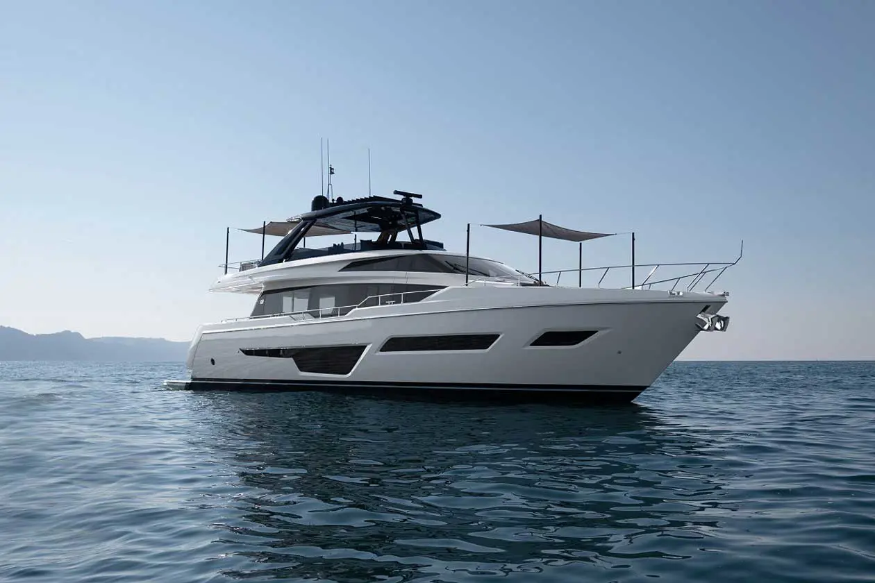 Ferretti-Yachts-780