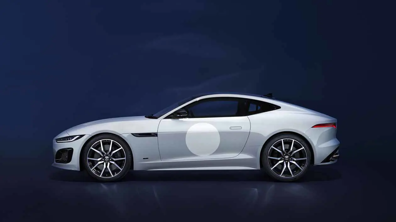 Jag_F-TYPE_24MY_ZPEdition_Exterior_Side_CrystalGre