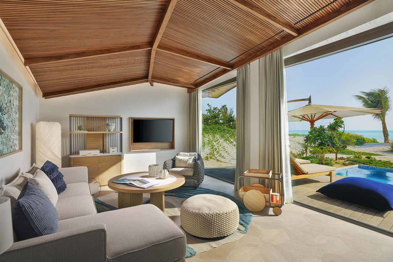The St. Regis Red Sea Resort - Bedroom Dune Villa - Living room. Copyright © The St. Regis Hotels & Resorts / Marriott Bonvoy