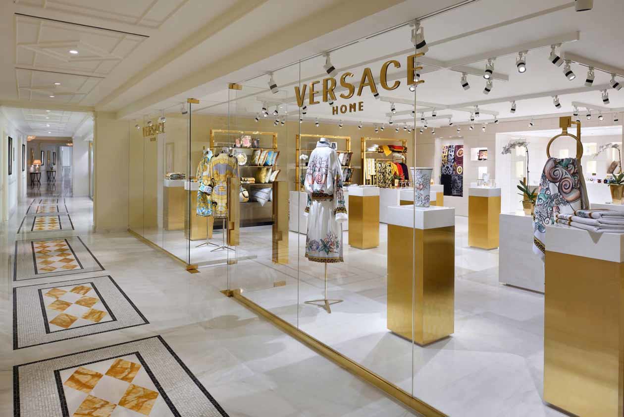 Versace Home Store. Copyright © Palazzo Versace Dubai.