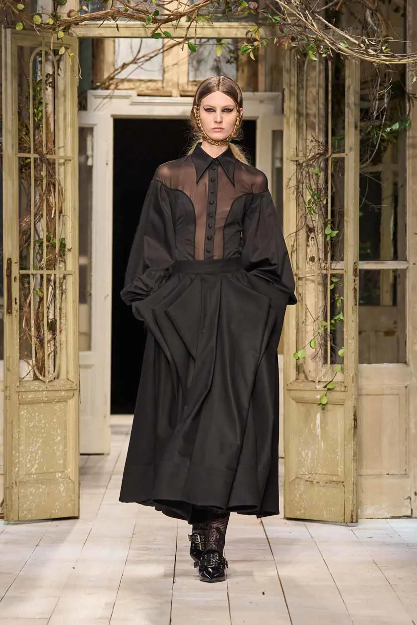 Antonio Marras Collezione Donna Autunno/Inverno 2024-25. Copyright © Antonio Marras