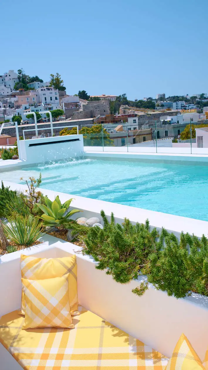 Burberry al The Standard di Ibiza Copyright © The Standard di Ibiza