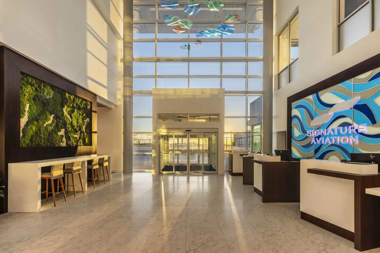 Signature Private Aviation Terminal in Palm Beach - Palm Beach International Airport (PBI North) Foto: Copyright © Signature