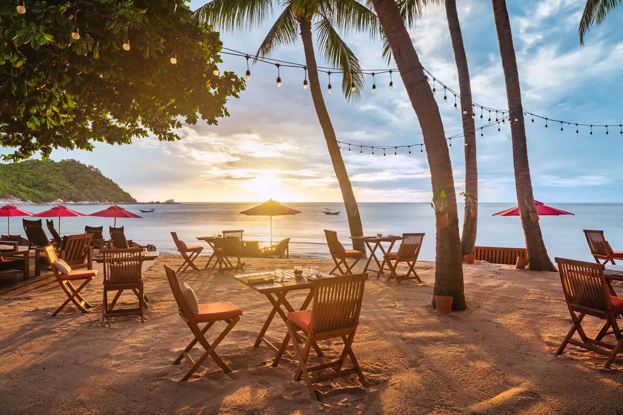Anantara Rasananda Koh Phangan Villas Restaurant The Bistro at the beach Foto: Copyright © Anantara