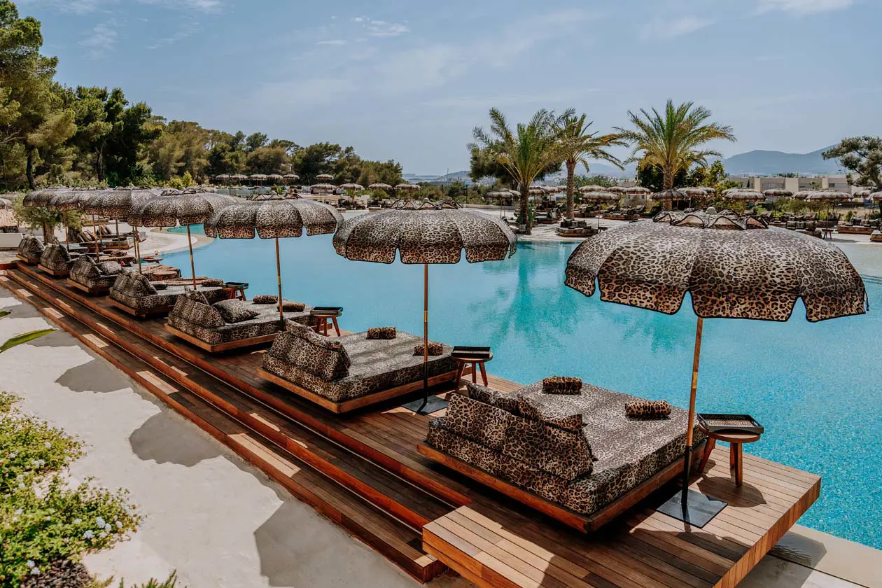 DG Resort al Clap House Ibiza Copyright © Ufficio Stampa Dolce&Gabbana / Fotografo Mario Pinta, @mario_pinta
